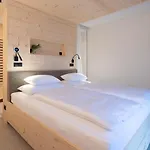 Mari Pop Hotel