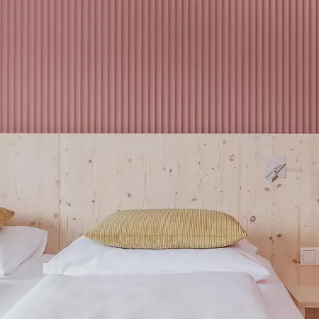 Mari Pop Hotel