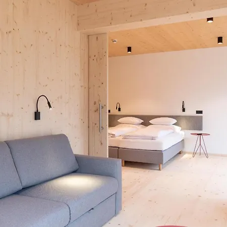 Mari Pop Hotel