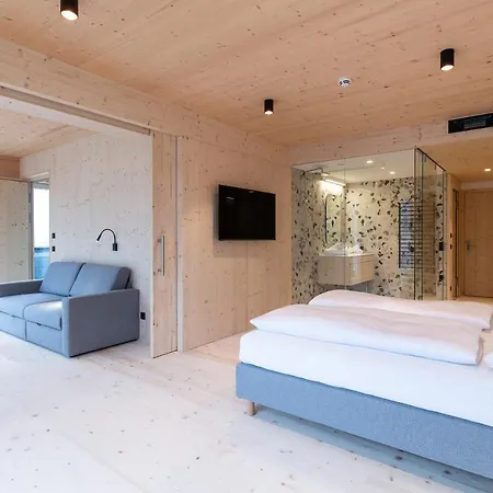 Mari Pop Hotel 3*