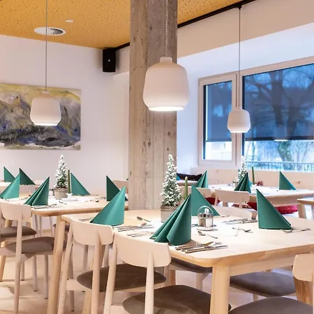 Hotel Mari Pop 3*