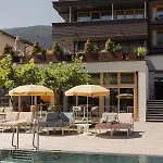 Hotel Mari Pop